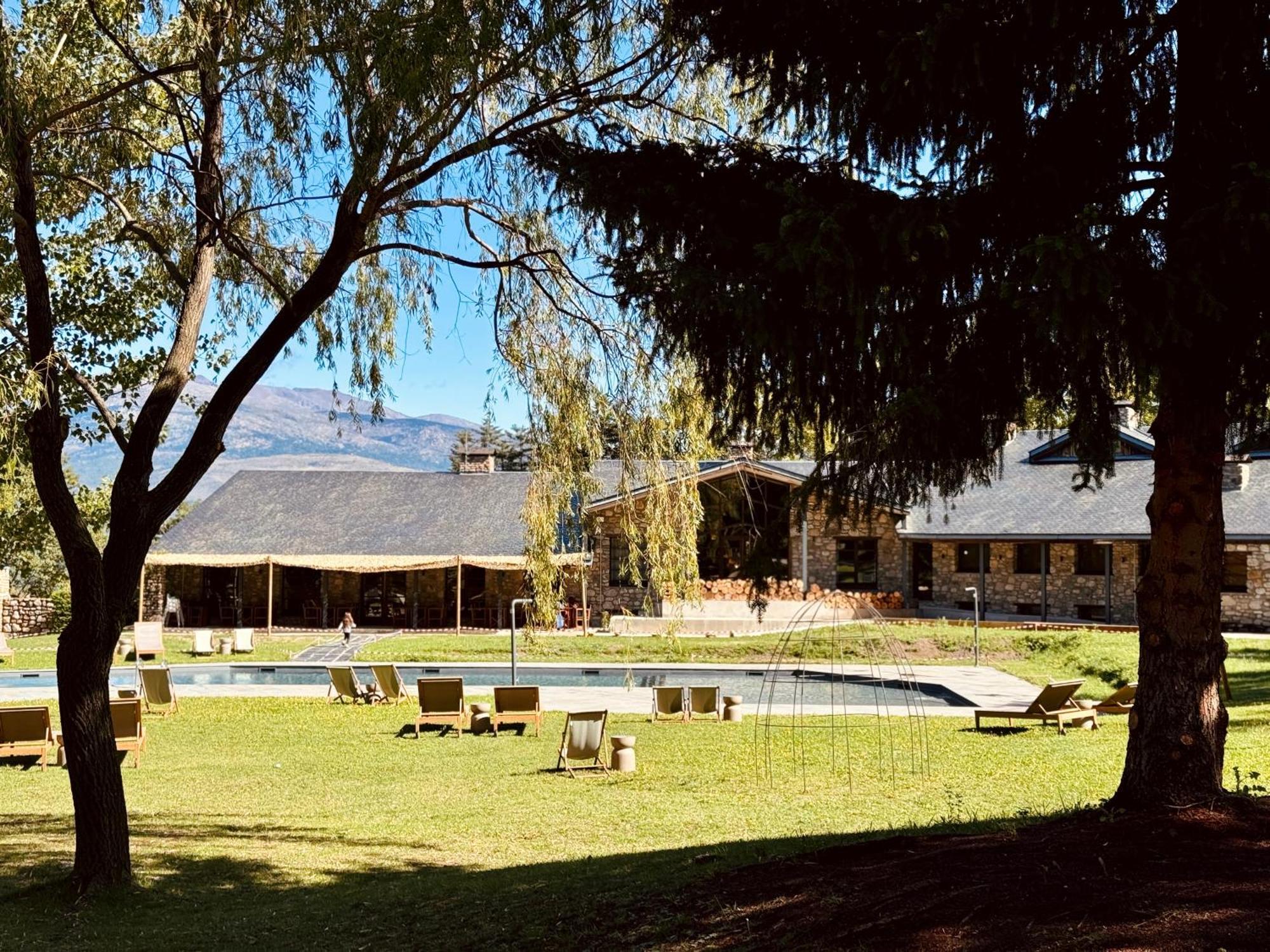 Basecamps Cerdanya Ξενοδοχείο Caixans Εξωτερικό φωτογραφία